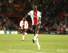 包含亚冠集结日再迎强敌;拜仁慕尼黑绝杀压哨;主帅态度——球迷炸锅;资深球员宣示担当的词条 包含亚冠集结日再迎强敌;拜仁慕尼黑绝杀压哨;主帅态度——球迷炸锅;资深球员宣示担当的词条