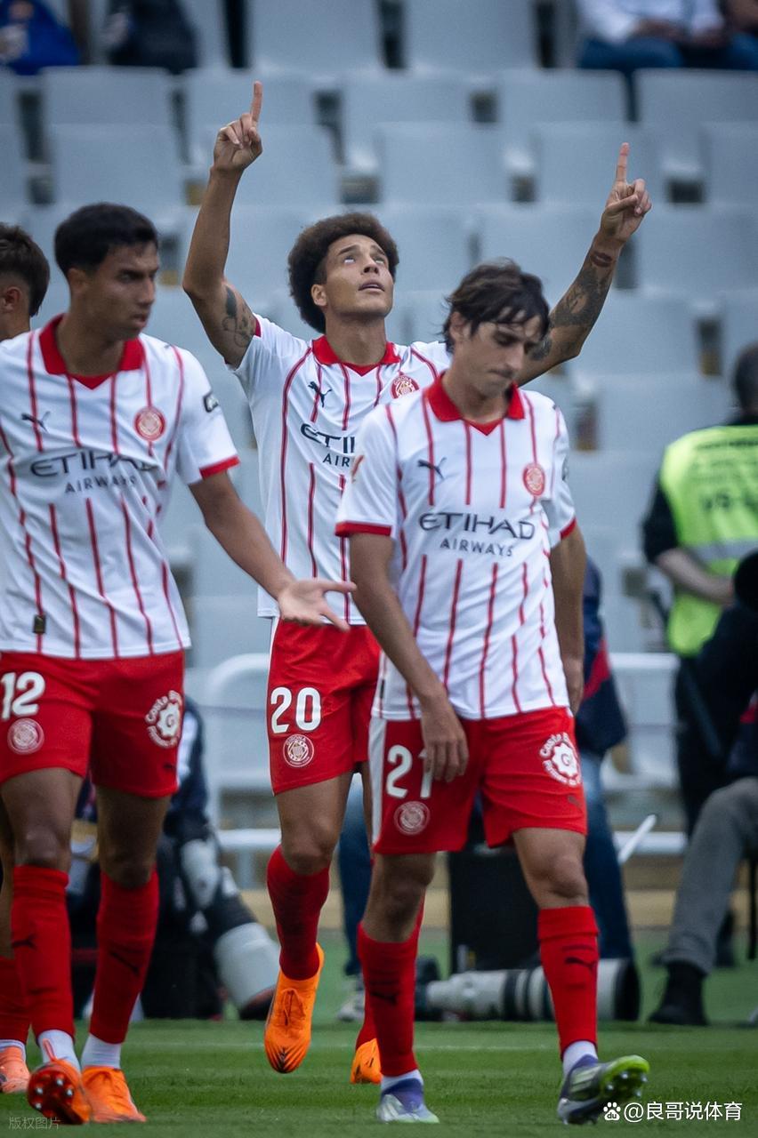 包含赛地聚焦——西甲冲刺阶段热度飙升；新奥尔良鹈鹕绝杀压哨；信心回归；轮换策略成焦点的词条